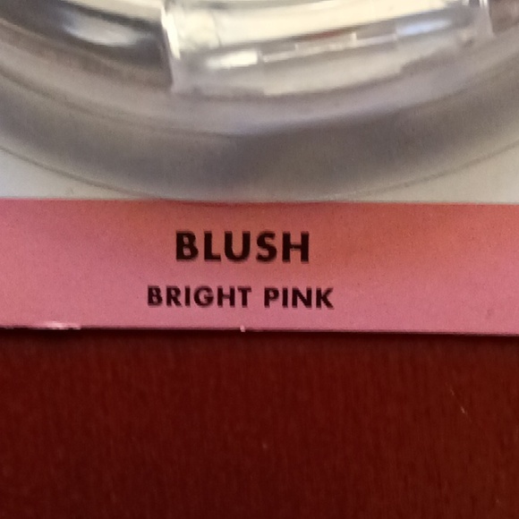 🩷 ELF BLUSH 🩷 - Picture 3 of 5